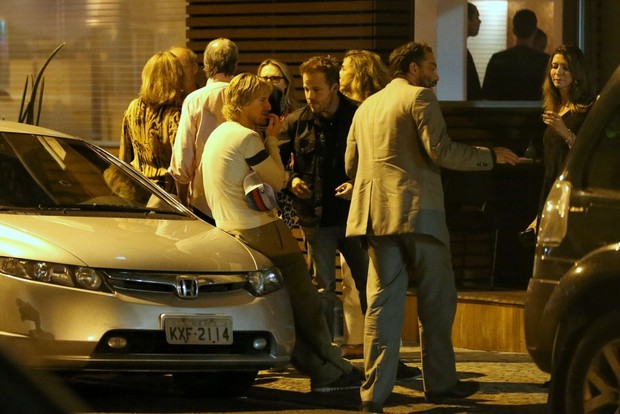 Owen Wilson e Stephen Dorff em restaurante na Zona Sul do Rio (Foto: Gabriel Reis/ Ag. News)