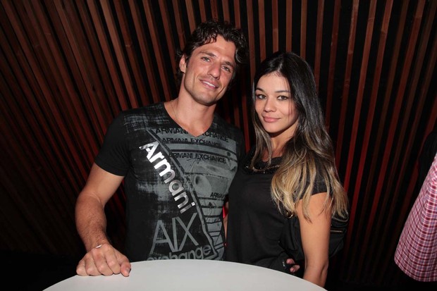 Ex-BBB João Maurício com a mulher, Michelle Faria, em show em Goiânia (Foto: Orlando Oliveira/ Ag. News)
