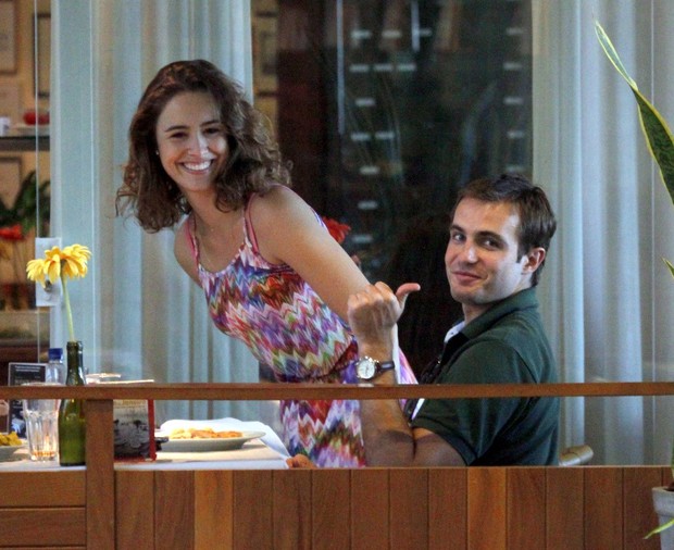 Max Fercondini e Amanda Richter almoçam juntos (Foto: Marcus Pavão / AgNews)