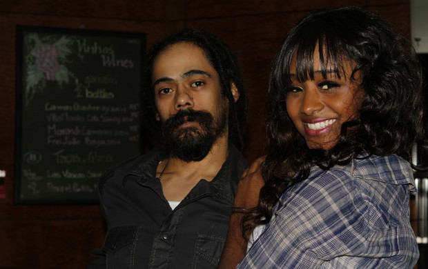Damian Marley e a Globeleza Bianca Halpern (Foto: Divulgação)