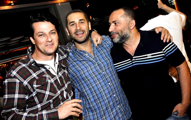Marcelo Serrado, Elias Abifadel e DJ Papagaio (Foto: Ari Kaye / Divulgação)