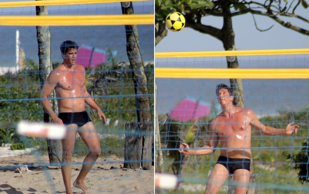 Márcio Garcia joga futvôlei na praia (Foto: Carlos Osmar / Photo Rio News)