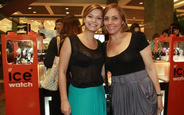 Milena Toscano e Heloísa Perissé em inauguração de loja de relogios (Foto: Isac Luz / EGO)