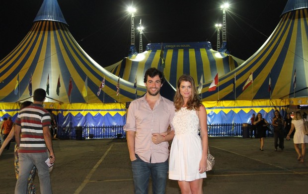 Alinne Moraes e Felipe Simão vão ao Cirque du Soleil (Foto: Roberto Filho/Agnews)