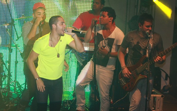 Banda Jammil se apresenta na quadra do Salgueiro, no Rio (Foto: Fred Pontes/Divulgação)