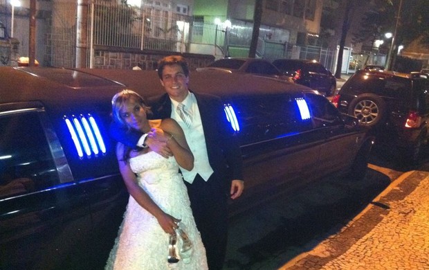 Fotos do casamento de Felipe Dylon e Aparecida Petrowky (Foto: Facebook / Reprodução)