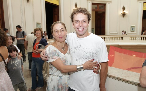 Cissa Guimaraes prestigia o filho Joao Velho (Foto: André Muzell / AgNews)