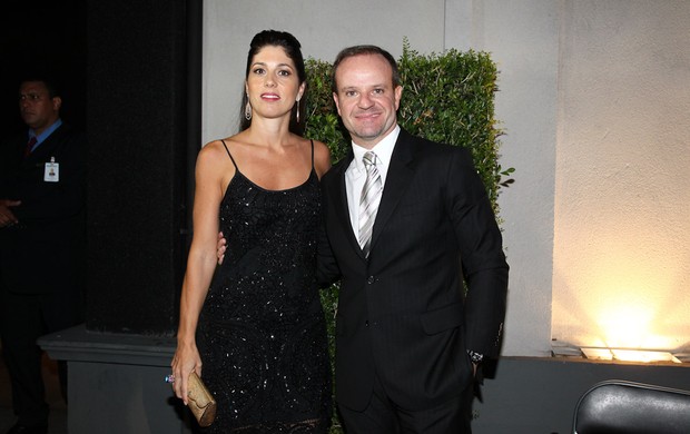 Rubinho Barrichello com a mulher no casamento de Emerson Fittipaldi (Foto: Manuela Scarpa / Foto Rio News)