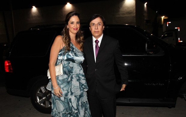 Tom Cavalcante com a mulher no casamento de Emerson Fittipaldi (Foto: Manuela Scarpa / Foto Rio News)