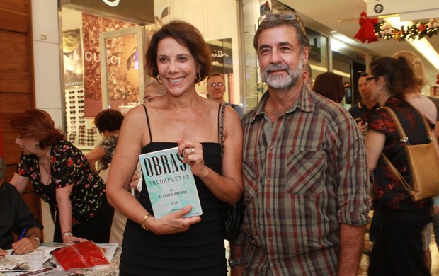 Angela Vieira em lançamento de livro (Foto: Raphael Mesquita / Foto Rio News)