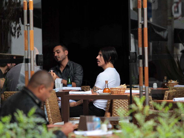 Anthony Kieds almoçou com amigos em restaurante de São Paulo nesta quarta-feira, 21 (Foto: Orlando Oliveira/AgNews)