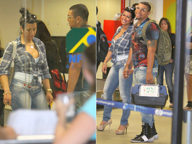 Naldo e Mulher Moranguinho em aeroporto do Rio (Foto: Leotty Jr/Ag News)