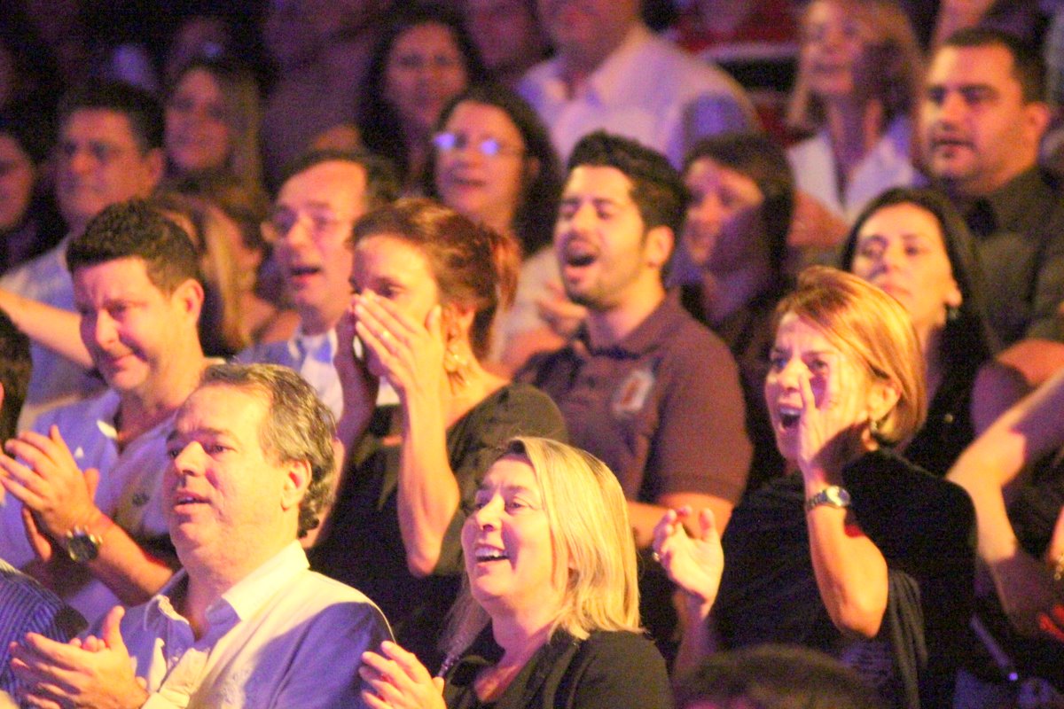 Ivete se emocionou muito durante a apresentação do musical 'Tim Maia - Vale Tudo'