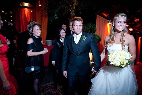 Casamento Jaqueline, reporter Ana Maria Braga (Foto: Everton Rosa/Divulgação)