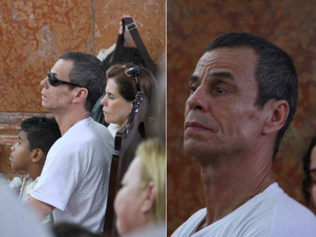 Carlinhos de Jesus na missa de sétimo dia de Dudu (Foto: Clayton Militão/Photo Rio News)