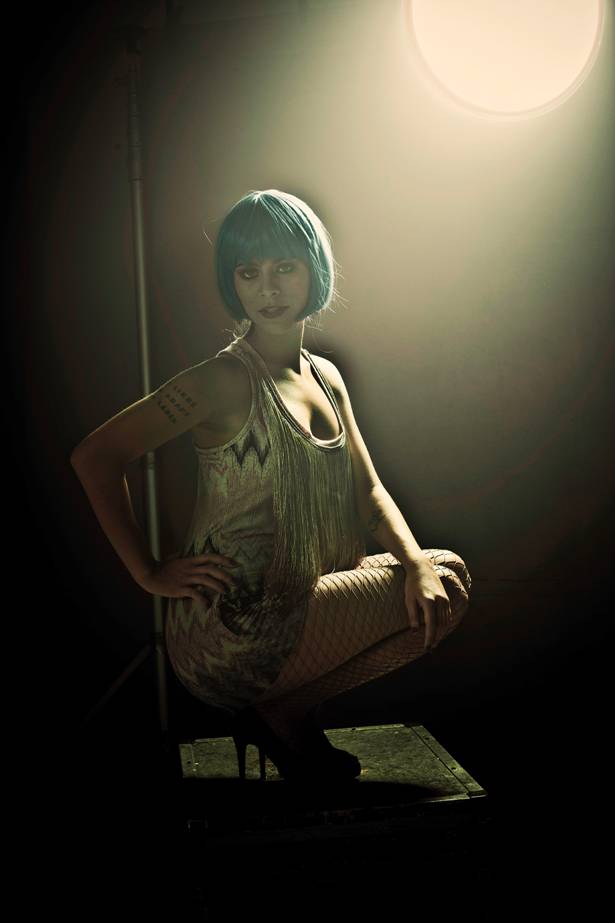 Sophia Reis em ensaio sensual para a revista "Mymag" (Foto: Divulgação)