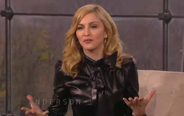 Madonna no programa de Anderson Cooper (Foto: Reprodução/You Tube)