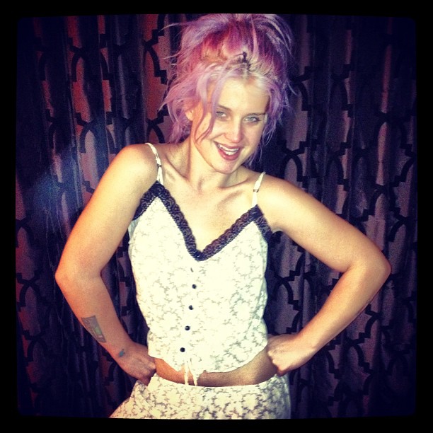 Kelly Osbourne posta foto de pijama e sem maquiagem (Foto: Reprodução/Instagram)