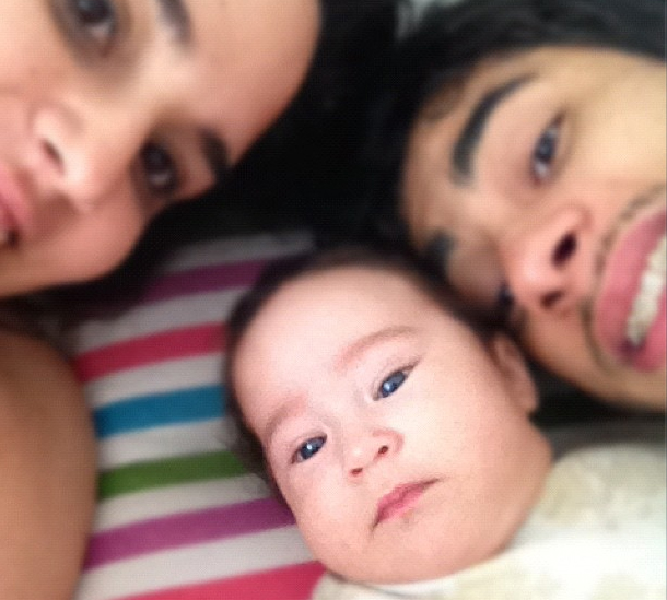Perlla e família  (Foto: Instagram / Reprodução)