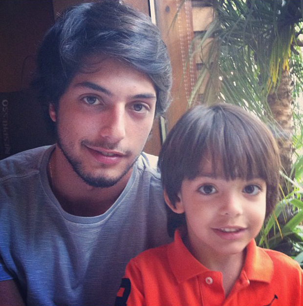 Caroline Celico posta foto do filho Luca e do irmão Enrico (Foto: Instagram / Reprodução)