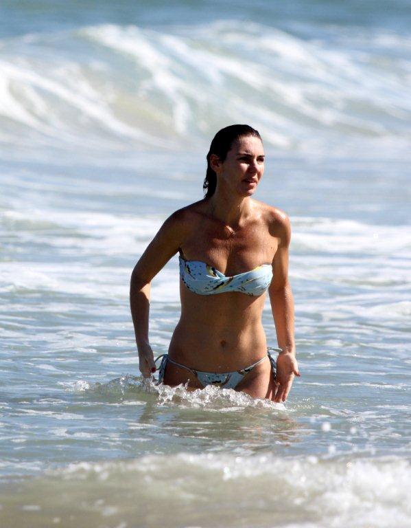 Glenda Kozlowski na praia de Ipanema (Foto: André Freitas / AgNews)