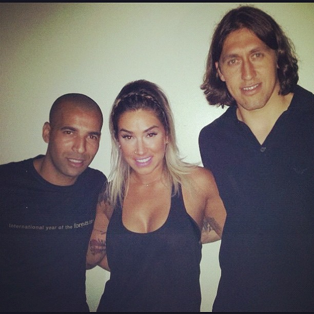 Dani Bolina com Emerson Sheik e Cássio, do Corinthians (Foto: Reprodução/Instagram)