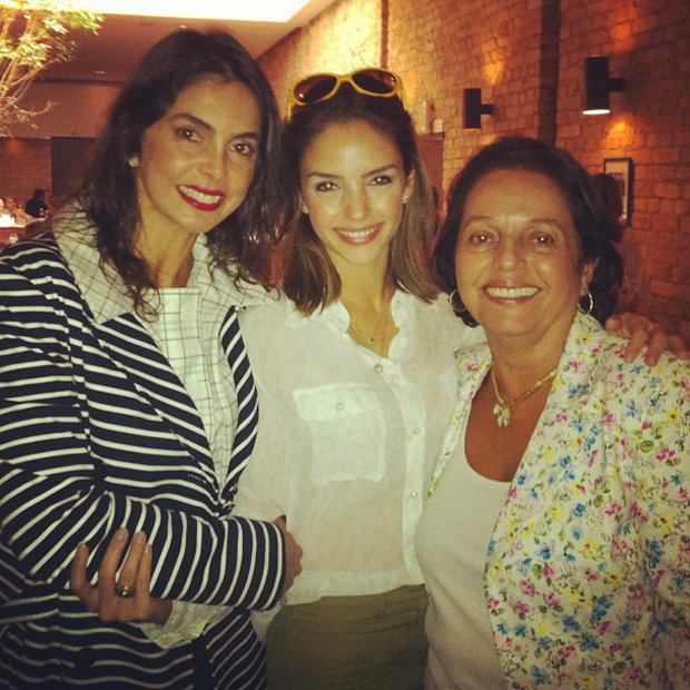 Carol Celico e família (Foto: Instagram / Reprodução)