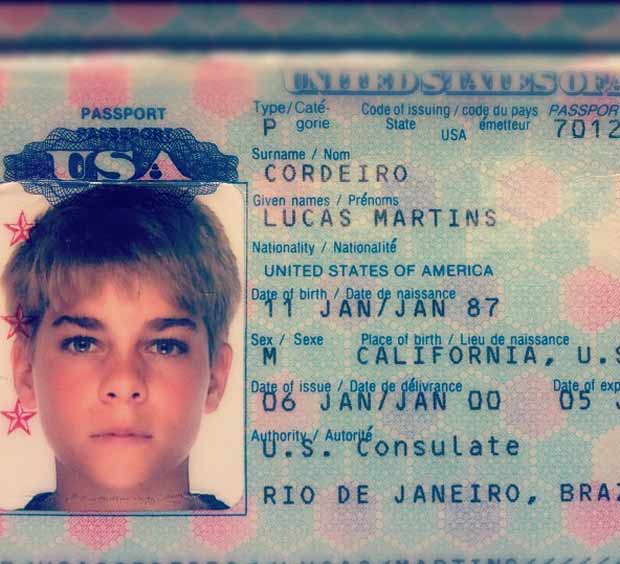 Lucas Cordeiro posta foto de passaporte antigo (Foto: Reprodução/Instagram)