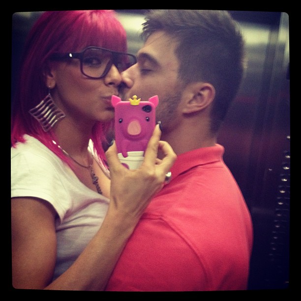Panicat Thaís Bianca com o namorado, Douglas (Foto: Instagram/ Reprodução)