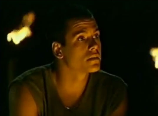Leonardo Conrado no reality show 'Ilha da Sedução' (Foto: Reprodução/YouTube)