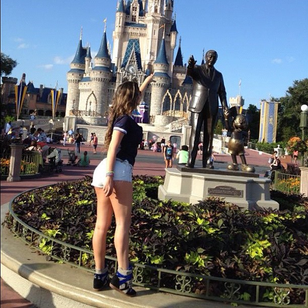 Ex-BBB Laisa na Disney (Foto: Instagram/ Reprodução)