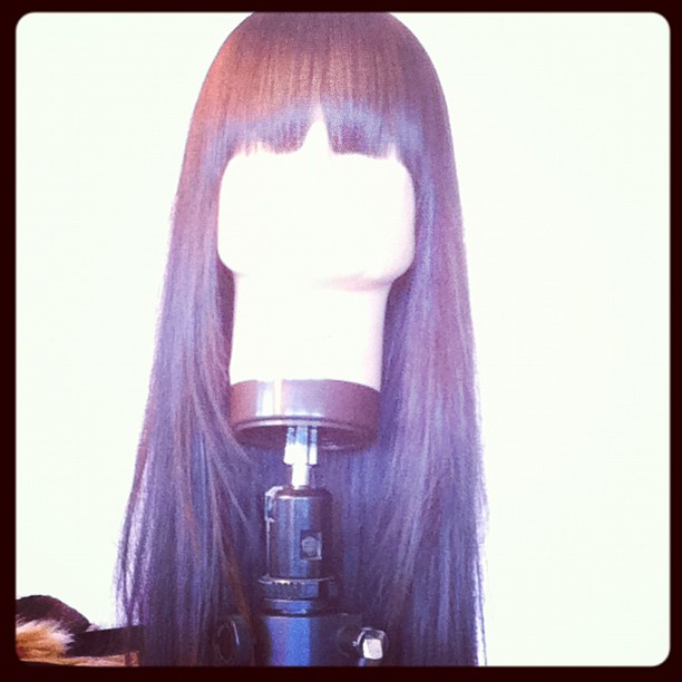 Isabeli Fontana posta foto da peruca (Foto: Instagram / Reprodução)