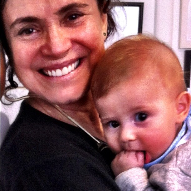 Regina Duarte com o neto Frederico (Foto: Instagram/ Reprodução)