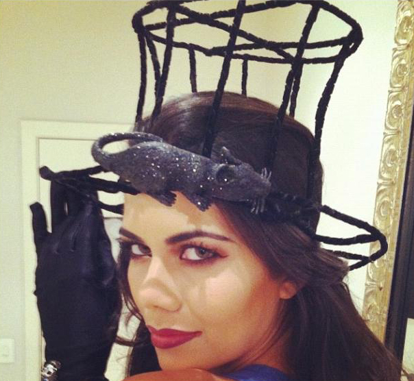 Daniela Albuquerque posa no clima no Halloween (Foto: Reproduçãp/Instagram)