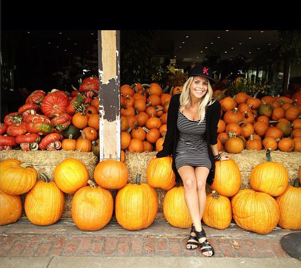 Karina  posa no clima no Halloween (Foto: Reproduçãp/Instagram)