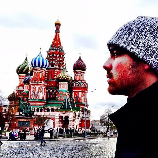 Joe Jonas durante viagem a Rússia (Foto: Instagram)