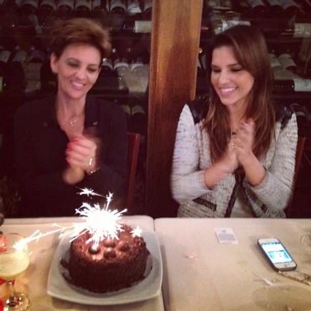 Mariana Rios comemora aniversário em churrascaria (Foto: Reprodução/Instagram)