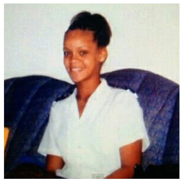 Rihanna aos 15 anos (Foto: Reprodução/Instagram)