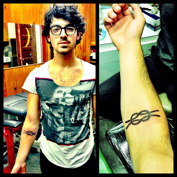 Joe Jonas exibe nova tatuagem (Foto: Instagram/ Reprodução)