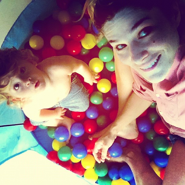 Priscila Fantin e o filho (Foto: Instagram / Reprodução)