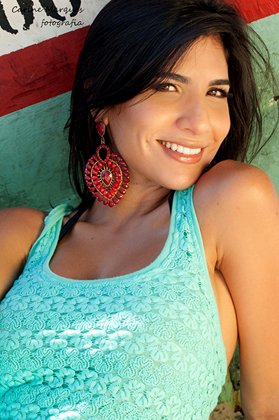 Janine Salles, a dançarina Lúcia de 'Flor do Caribe'