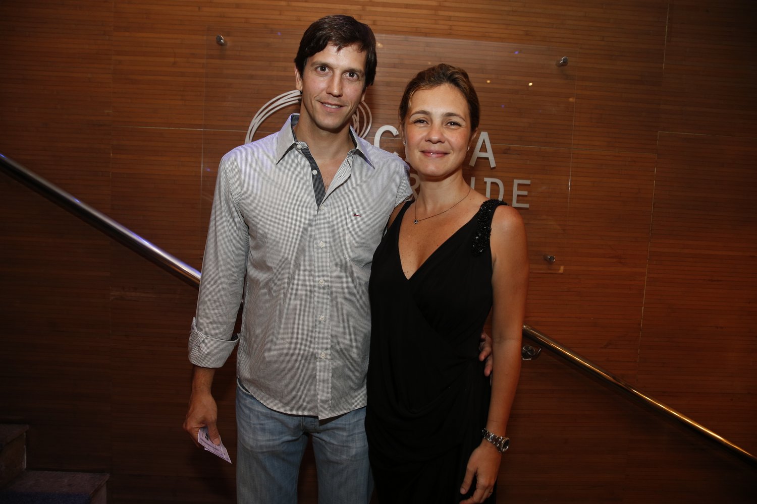 Adriana Esteves e Vladimir Brichta em sessão especial de musical na Zona Sul do Rio