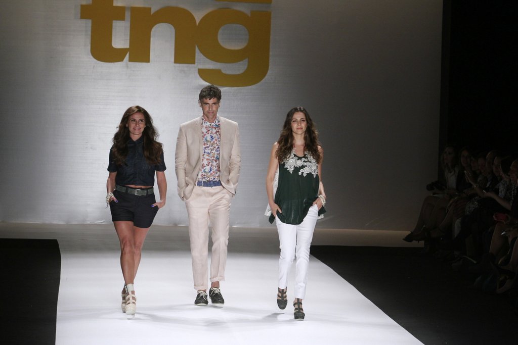 Giovanna Antonelli, Reynaldo Gianecchini e Tainá Müller desfilam no Fashion Rio