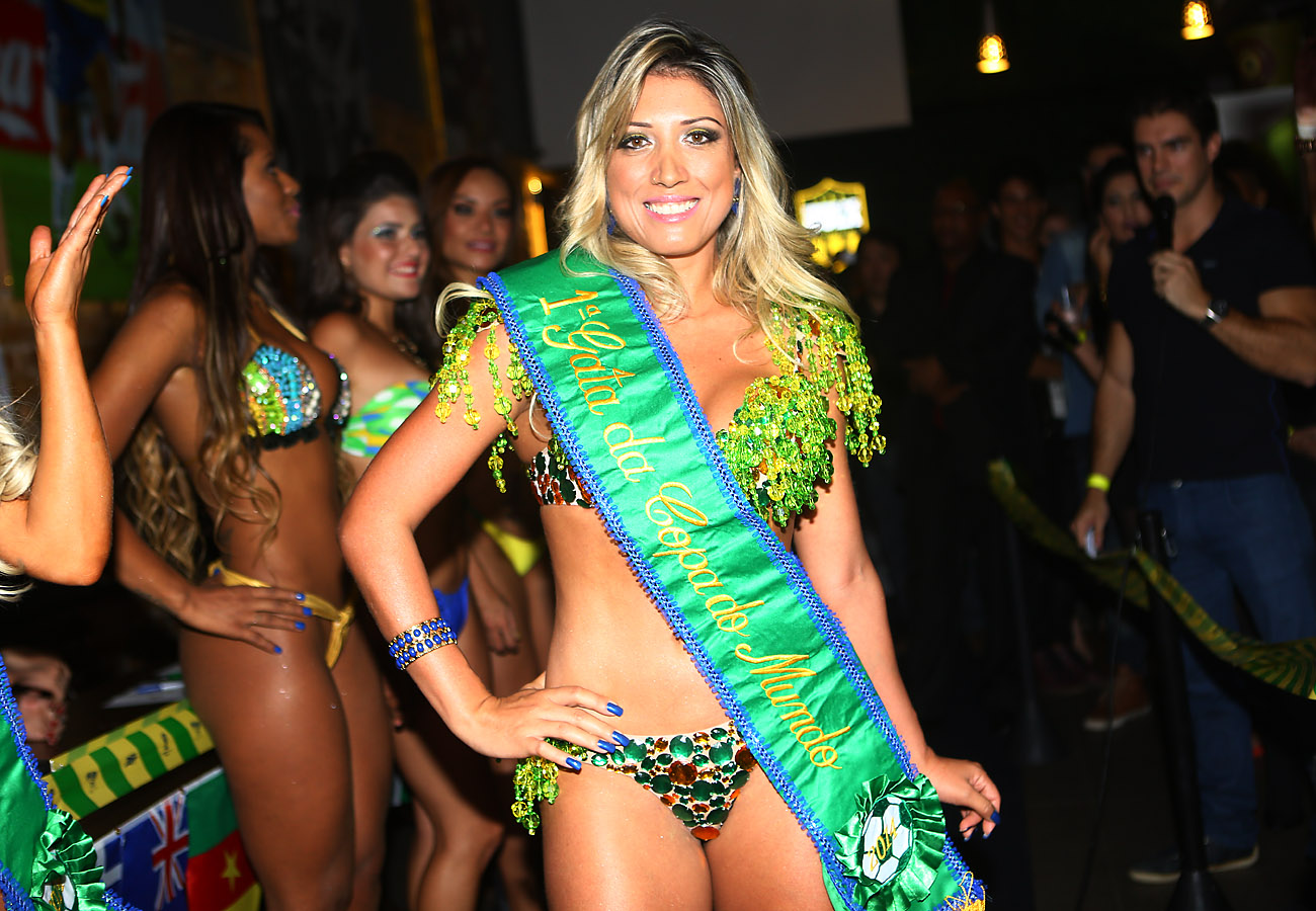 Rô Fraga, vencedora do concurso Gata da Copa do Mundo