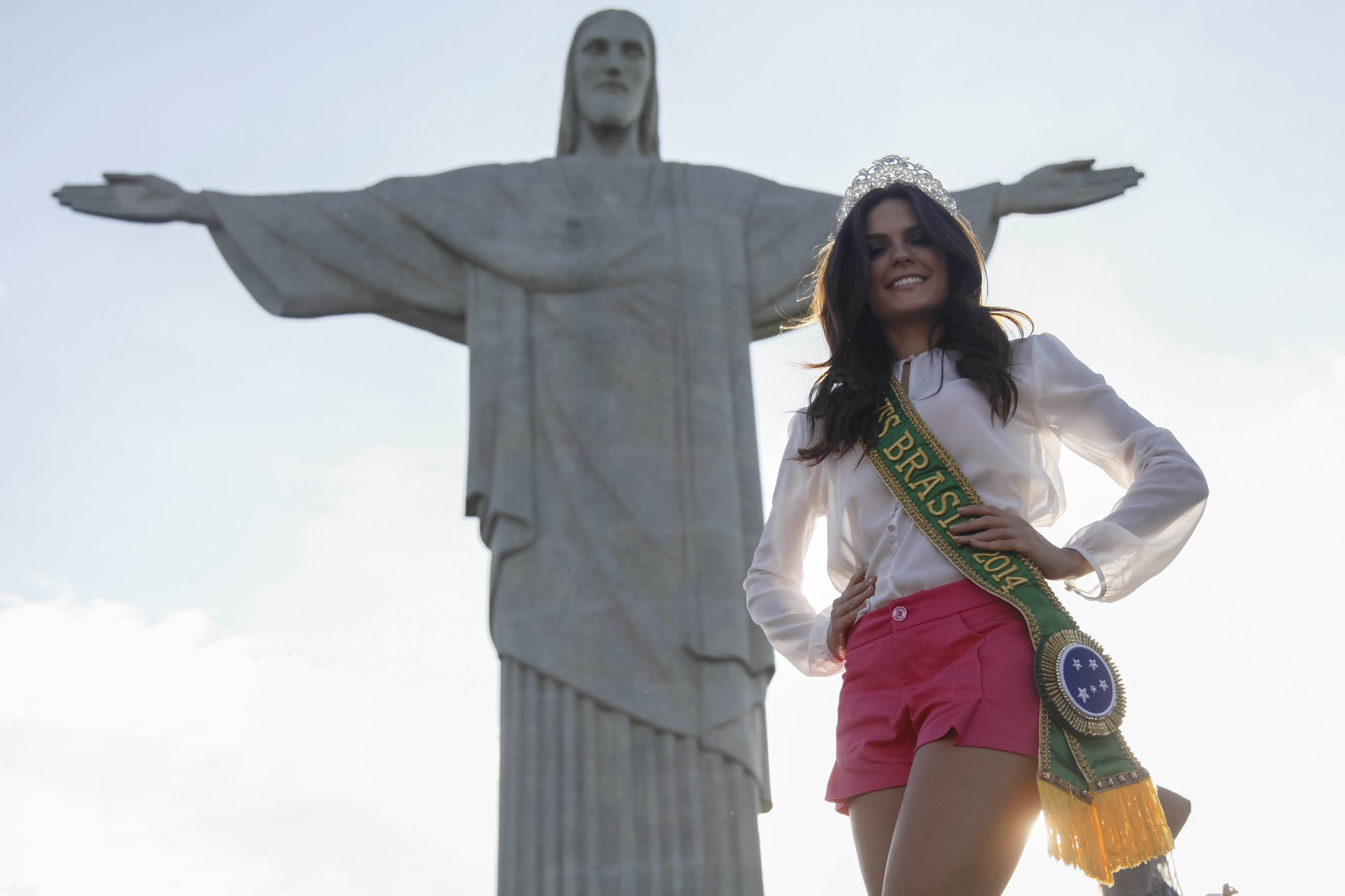 Miss Brasil Melissa Gurgel no Cristo