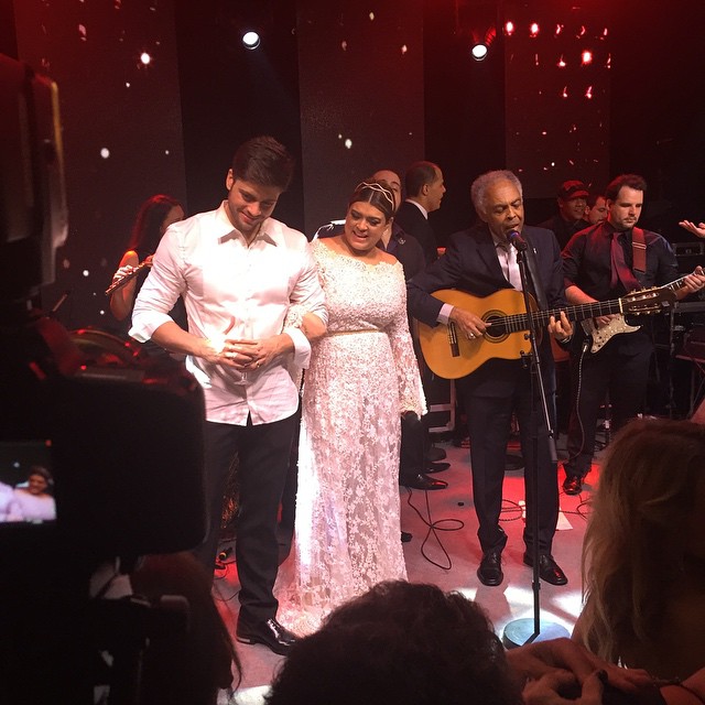 Gilberto Gil canta na festa de casamento de Preta Gil e Rodrigo Godoy em Santa Teresa, no Centro do Rio
