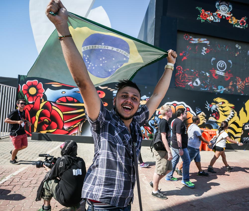 Correria entre os fãs na abertura dos dos portões no Rock In Rio 2015