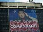 Em ligação à TV venezuelana, Chávez diz que estar bem e se recuperando
