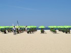 Candidatos a vaga de emprego fazem prova nas areias da Praia do Leme