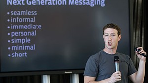 Mark Zuckerberg, fundador do Facebook, apresenta características de novo sistema de mensagens do site. (Foto: Reuters/Robert Galbraith)